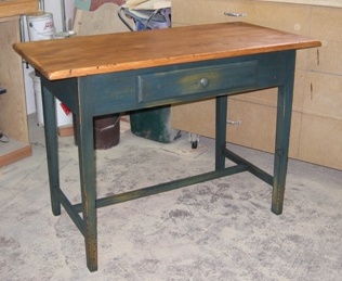 table de bois en pin style table d'appoint